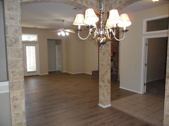 5th image of 201 Great Oaks Dr