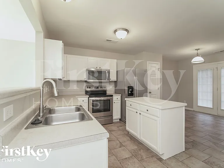 11303 Joe Morrison Ln — Photo 6