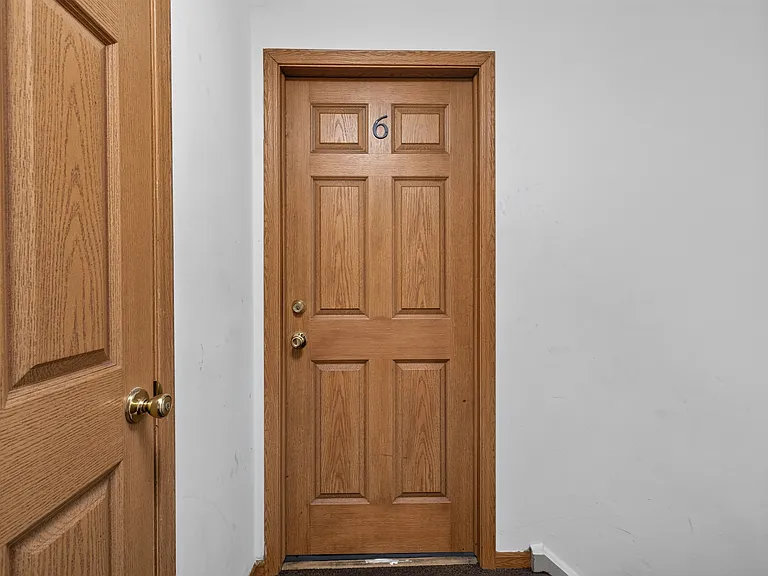 211 Park Ave #6 — Photo 2