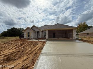 559 Patrick Farms Dr, Pearl, MS 39208