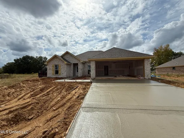 559 Patrick Farms Dr, Pearl, MS 39208
