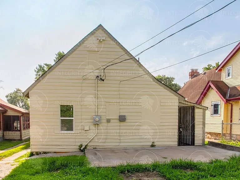 6210 Agnes Ave — Photo 6