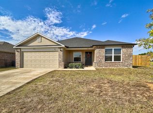 139 Waterside Dr, Newcastle, OK 73065