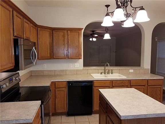 5th image of 6614 Bauer Dr