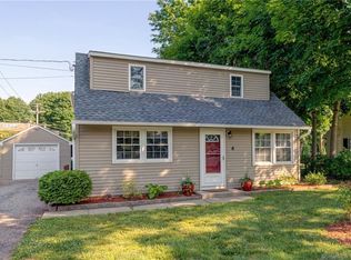 6 Glen Hills Rd, Meriden, CT 06451