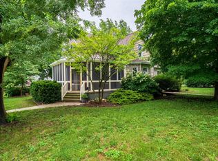 511 N Chestnut St, Le Roy, IL
