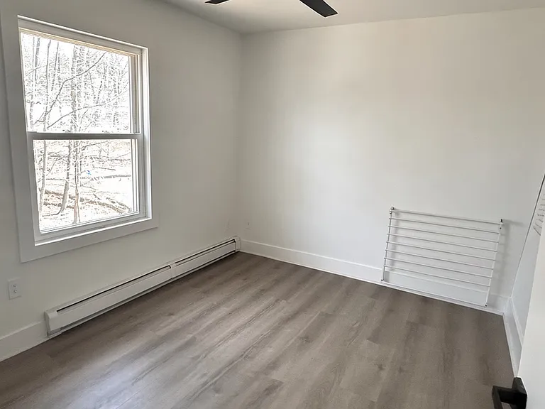 58 Mark Dr — Photo 10