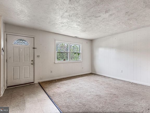 3rd image of 728 Sledgehammer Dr
