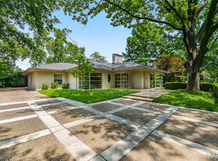 9005 Greenridge Dr, Saint Louis, MO 63117