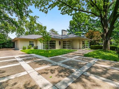 9005 Greenridge Dr, Saint Louis, MO, 63117