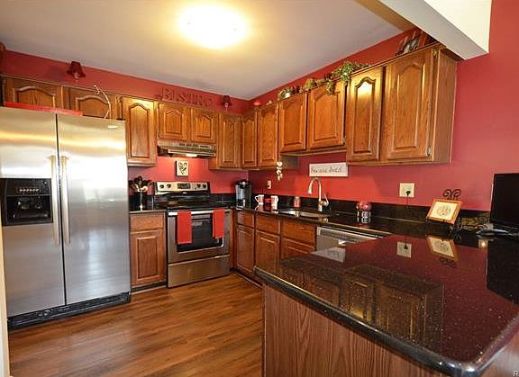 3rd image of 20900 Glen Haven Cir W #281