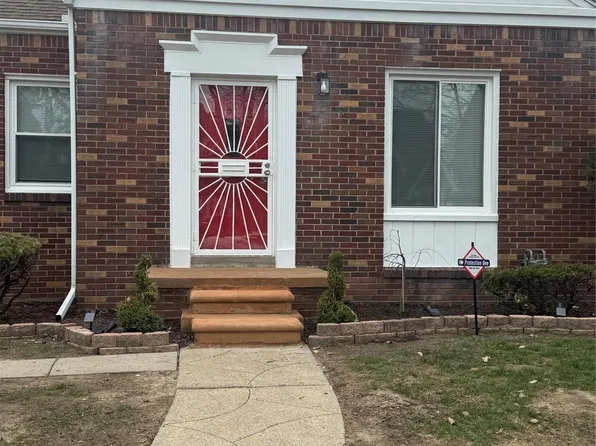 5085 Grayton St, Detroit, MI 48224