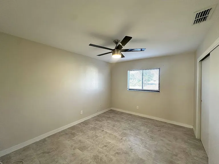 741 NE 7th Pl — Photo 8