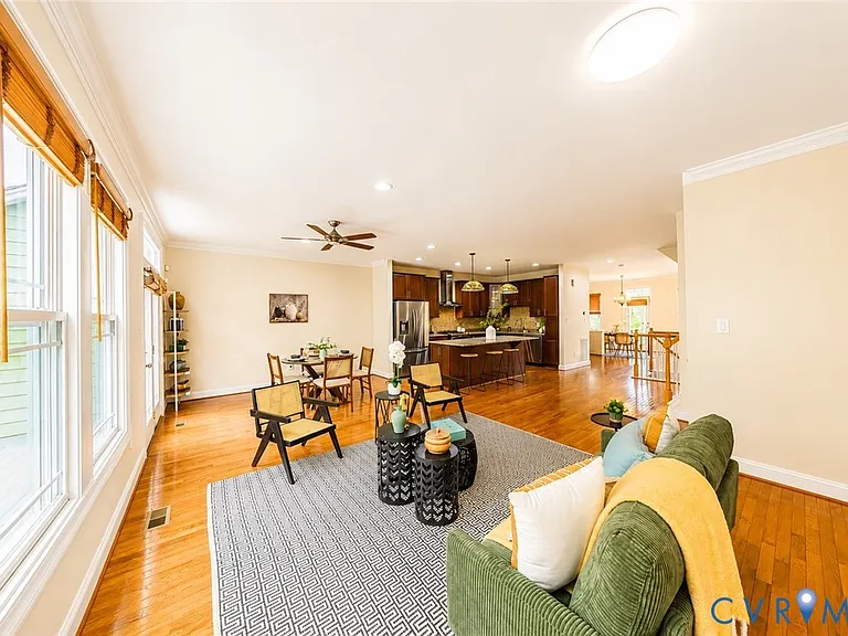 5421 Hickory Ann Dr — Photo 14