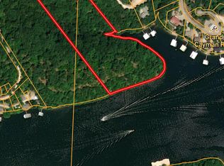 000 St Croix Drive, Sunrise Beach, MO 65079