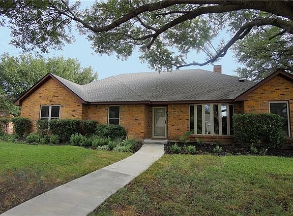 2nd image of 901 Mellville Dr
