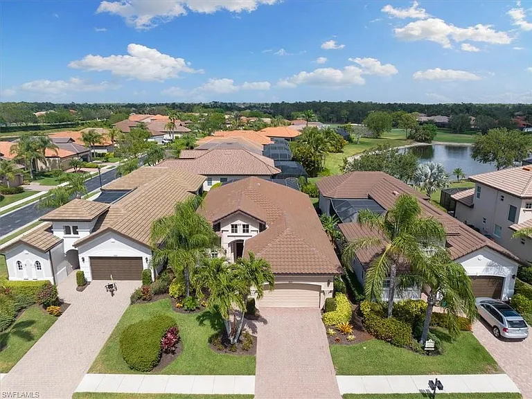 7831 Valencia Ct — Photo 8