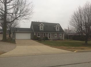 104 Oak St, Huntingburg, IN 47542