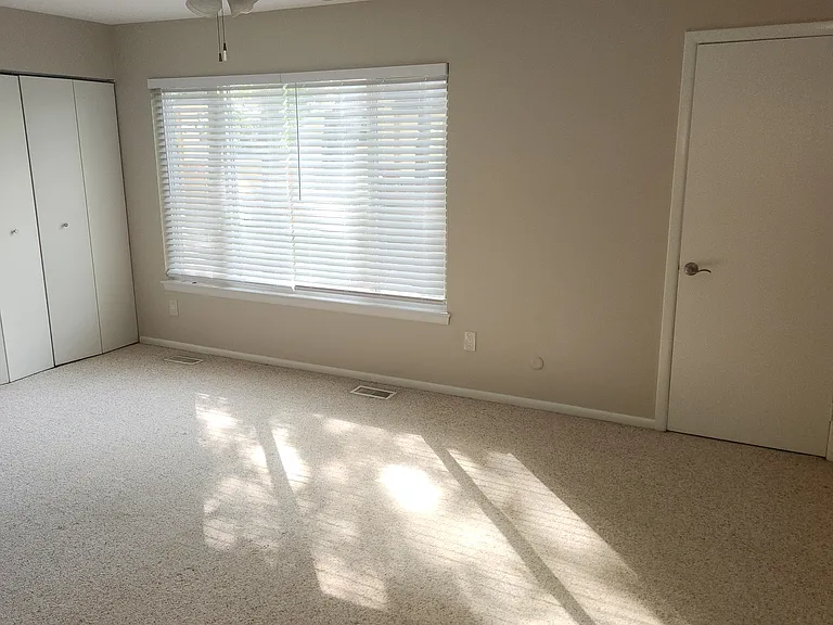 1025 Oaklyn Ct #1025 — Photo 11