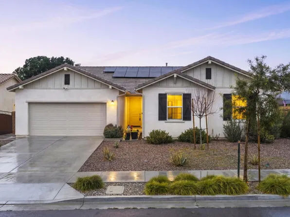 9019 Black Thorn St, Jurupa Valley, CA 92509