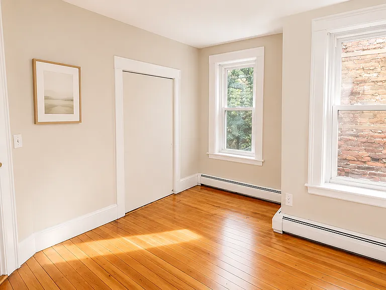 108A Central St #3R — Photo 6