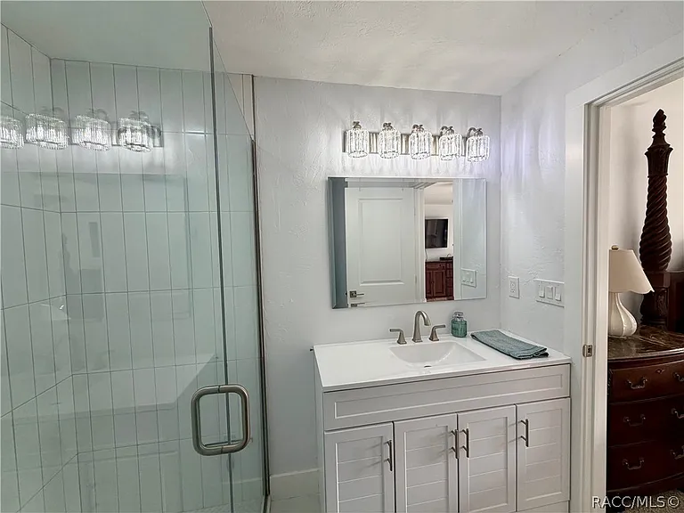 65 Beach Ln #A — Photo 31