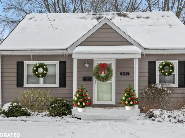 147 Gaylord Dr, Rockford, MI 49341