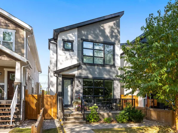 8814 85th Ave NW, Edmonton, AB T6C 1G9