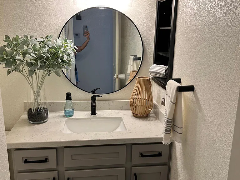 1800 Clubhouse Dr #60 — Photo 11