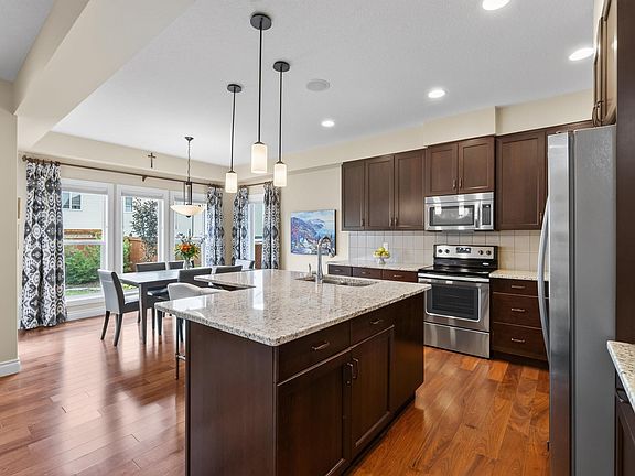 5th image of 17163 47th St NW