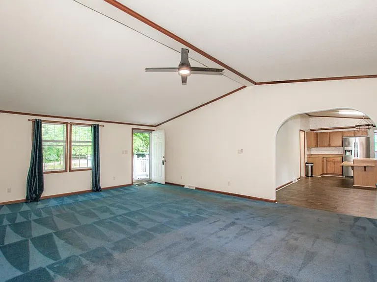 447 Kemp Rd — Photo 20