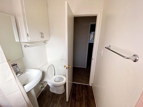 3rd image of 44687 Winona Ave #5