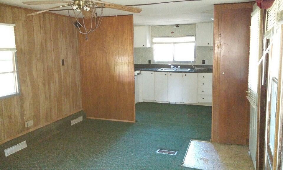 2nd image of 611 N Washington St Trlr E