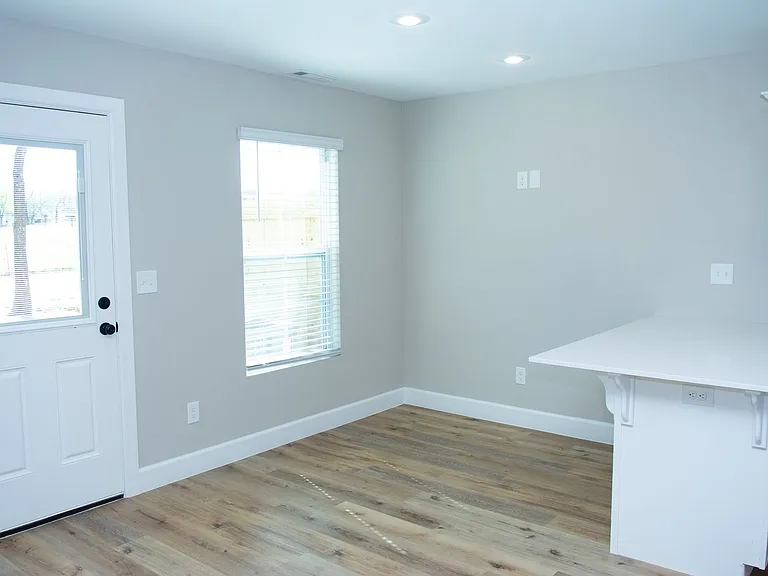 440 Blue Springs St — Photo 36