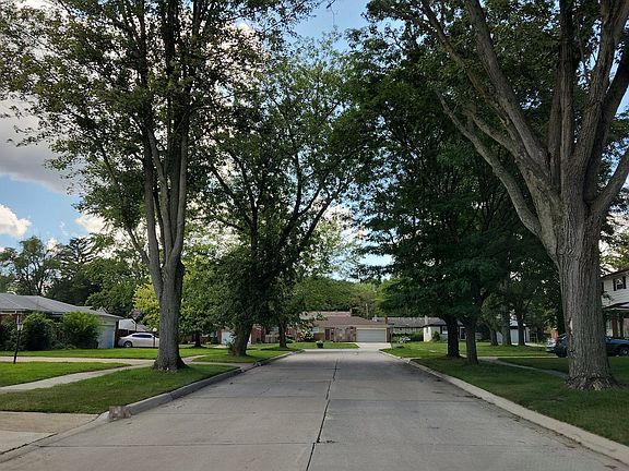 5th image of 28244 Fontana Dr