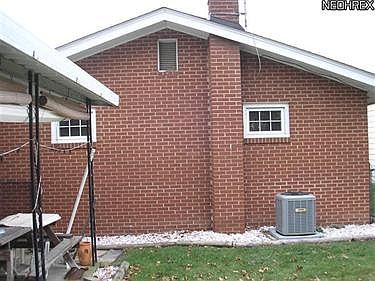4th image of 831 Lincoln Ave