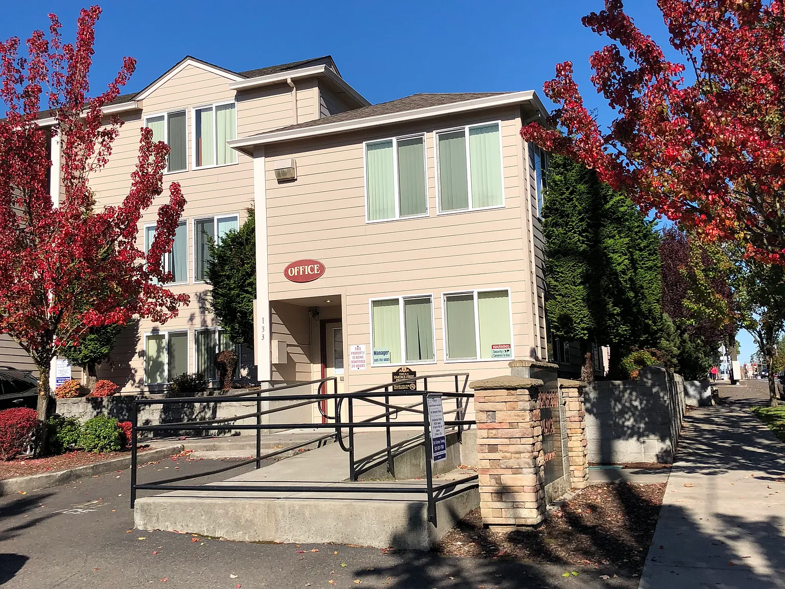 Evergreen Place Apartments — Photo 2
