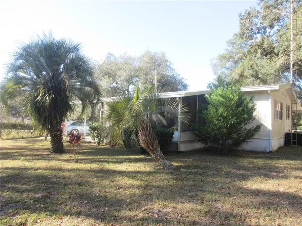 5888 SE 164th Ave, Ocklawaha, FL 32179