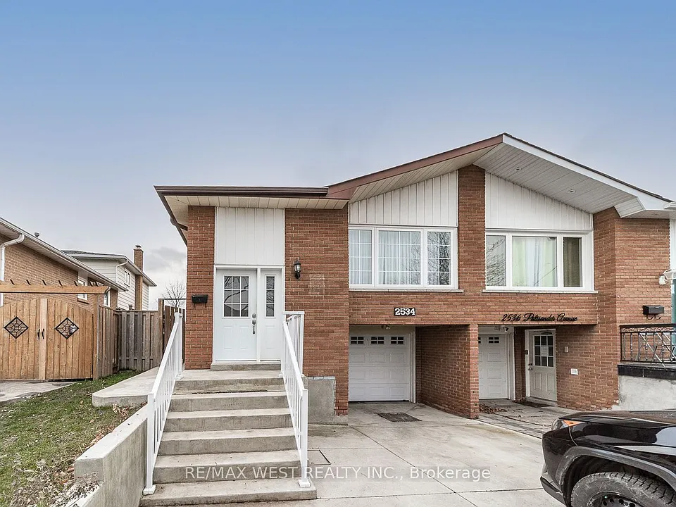 2534 Palisander Ave
