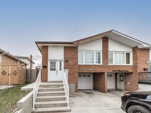 2534 Palisander Ave, Mississauga, ON L5B 2L2