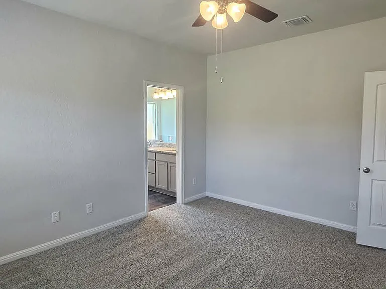 200 Creekfall Rd — Photo 7