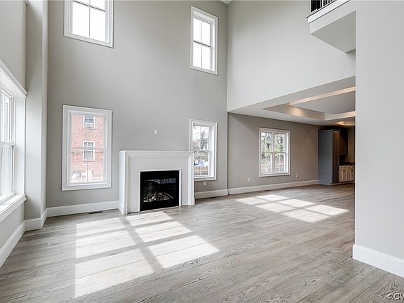 3rd image of 1314 Dubois Ave