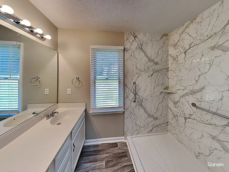 4 Delwin Ct — Photo 18