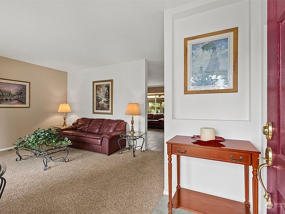 3rd image of 8812 132nd Street E