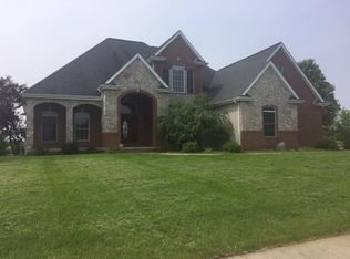 1151 E Dresdin Dr, Warsaw, IN