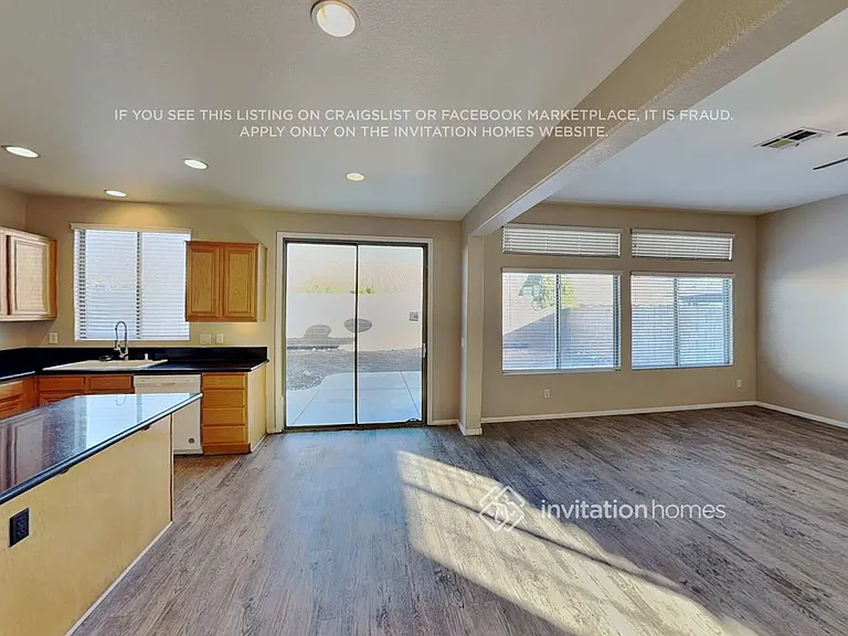7394 Longhorn Lodge Ave — Photo 6