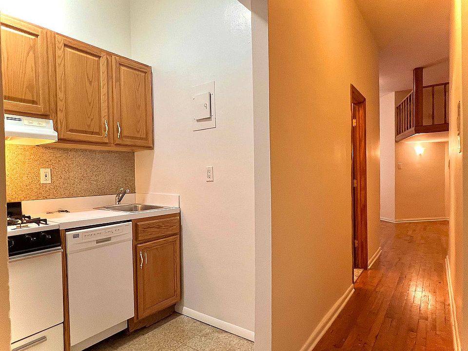 1st image of 252 W 91st St APT 3