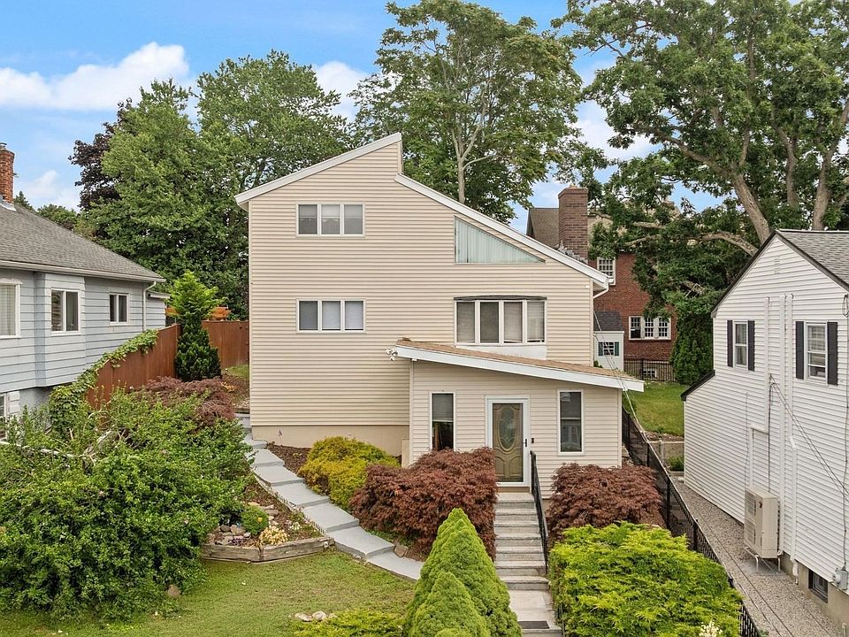 1st image of 75 Andrews St