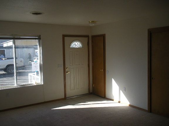 3rd image of 5120 W Alworth St
