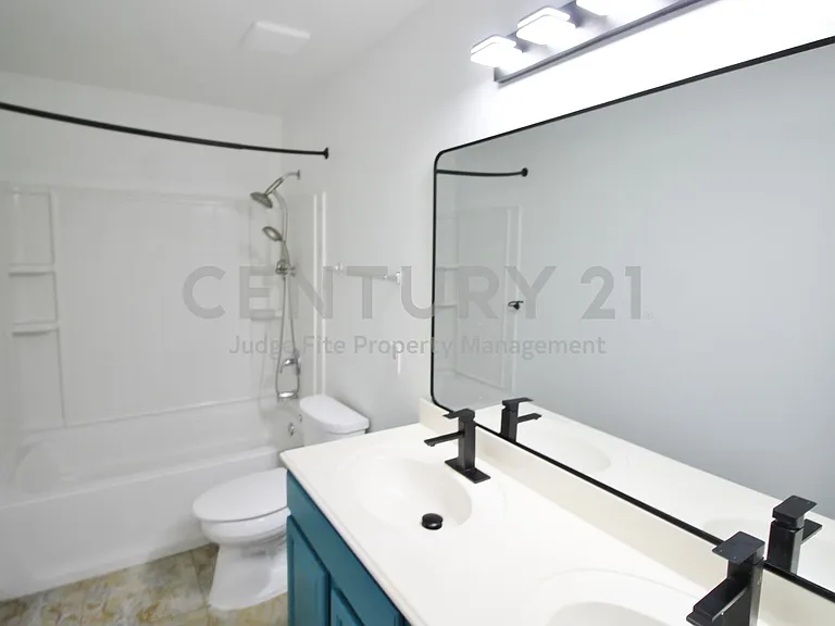 928 Oakcrest Dr — Photo 30